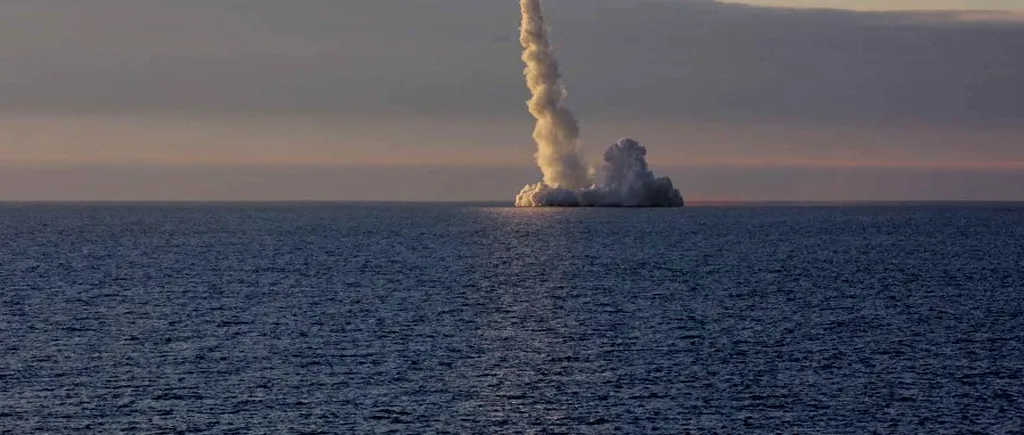 Tensiuni în Marea Albă: Un submarin nuclear rus a lansat patru rachete intercontinentale