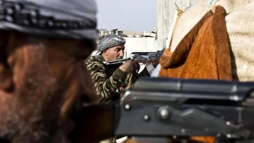 Forțele kurde au preluat controlul asupra unei baze militare aparținând grupării Stat Islamic