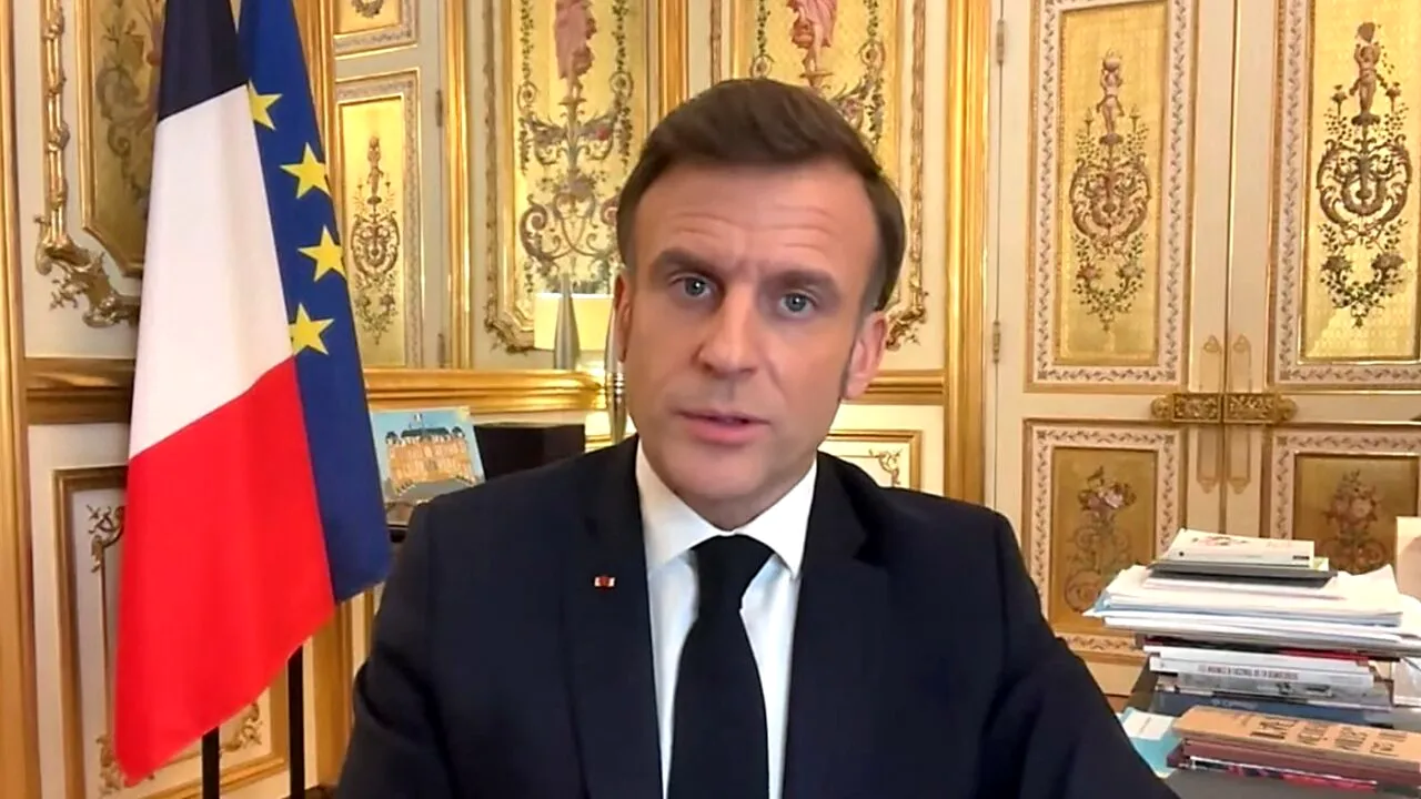 Emmanuel Macron a condamnat Rusia pentru 