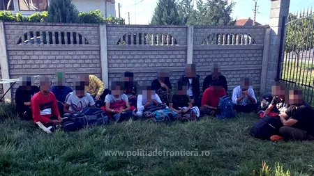 Polițiștii de imigrări din Arad au escortat și predat autorităților din Serbia 20 de migranți, intrați în România la începutul anului