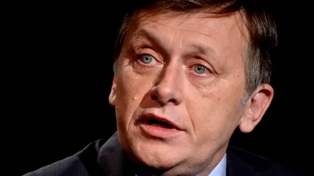 Crin Antonescu vorbește la 
