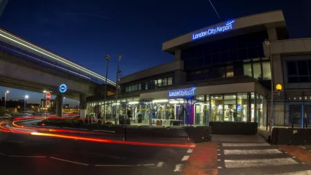 Mii de pasageri, evacuați de pe un aeroport din Londra