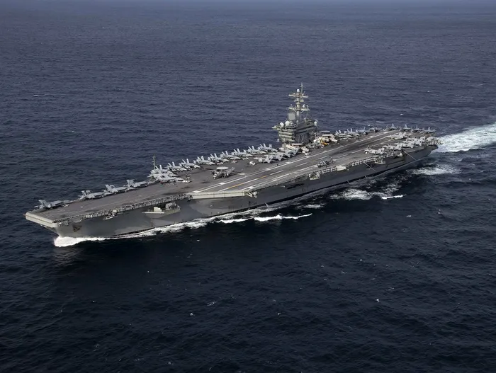 Portavionul USS Abraham Lincoln - Foto: Profimedia images
