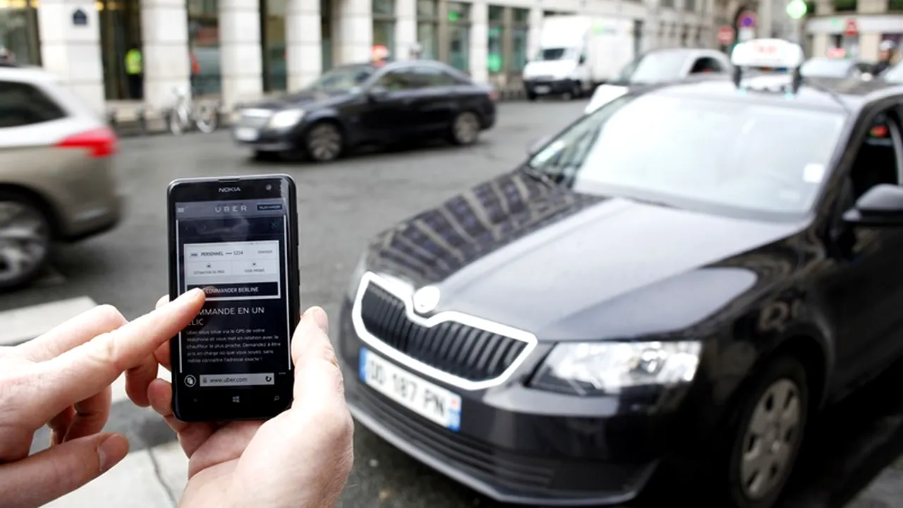 La o zi după ce doi directori au fost puși sub acuzare, Uber vrea să suspende unul dintre serviciile principale din Franța