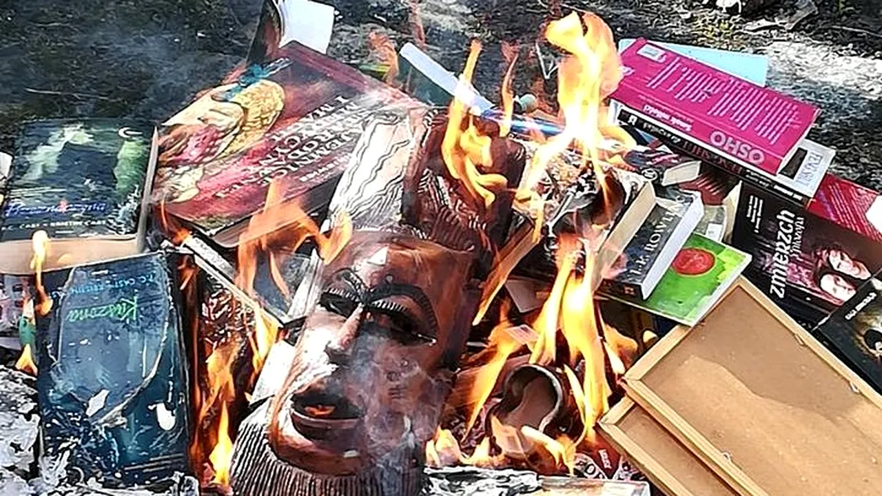 Motivul pentru care mai mulți preoți catolici AU ARS cărți din seriile „Harry Potter