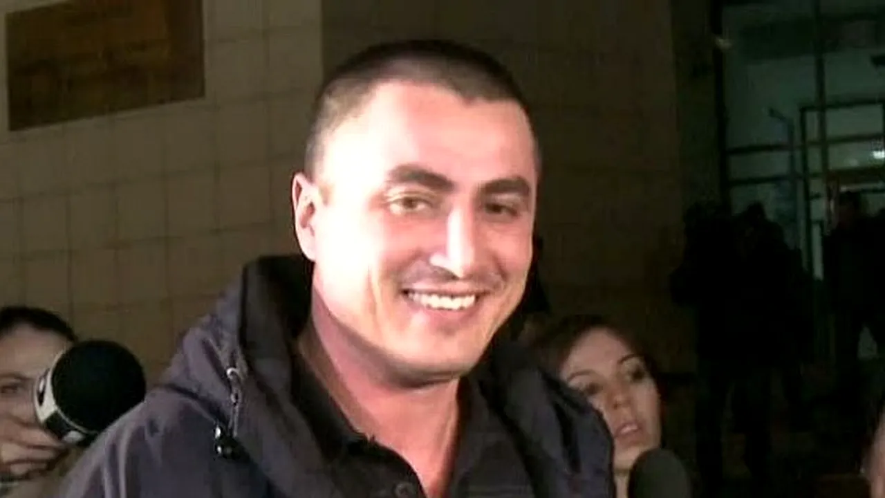 Mesajul lui Cristian Cioacă, în timp ce era dus de polițiști la închisoare