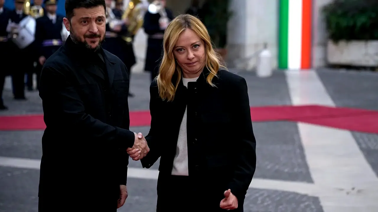 După întâlnirea cu Meloni, Zelenski îi dă replica lui Trump: „Sunt întotdeauna pregătit”. Președintele SUA cere alegeri în Ucraina