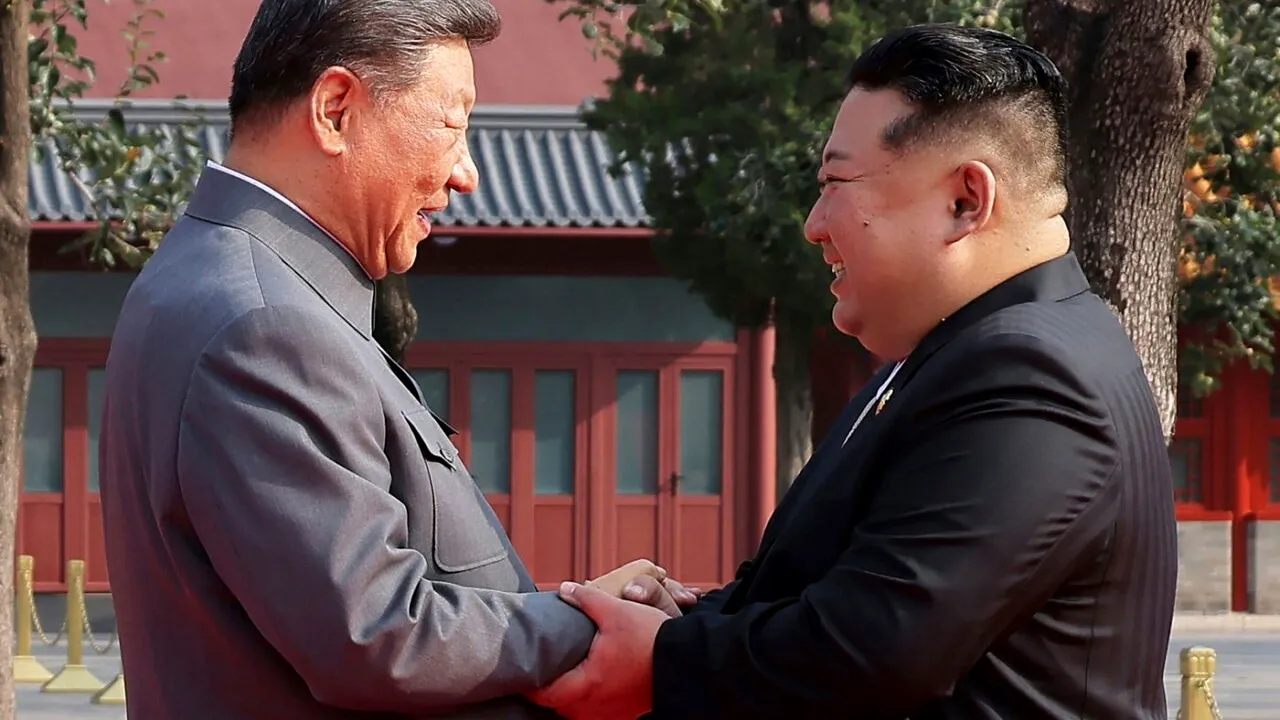 Xi Jinping poartă o discuție bilaterală cu Kim Jong-Un/ 