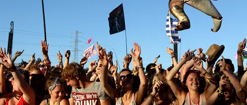 135.000 de bilete pentru festivalul Glastonbury 2013 - vândute în TIMP RECORD. Capetele de afiș nu au fost anunțate încă