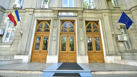 Ofițerul de la Combaterea Criminalității Organizate care i-ar fi dat unui milionar informații dintr-un dosar penal a fost REȚINUT de DNA