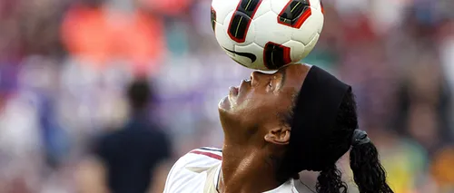 Coca Cola a reziliat contractul lui Ronaldinho, după ce acesta a apărut având alături cutii de Pepsi