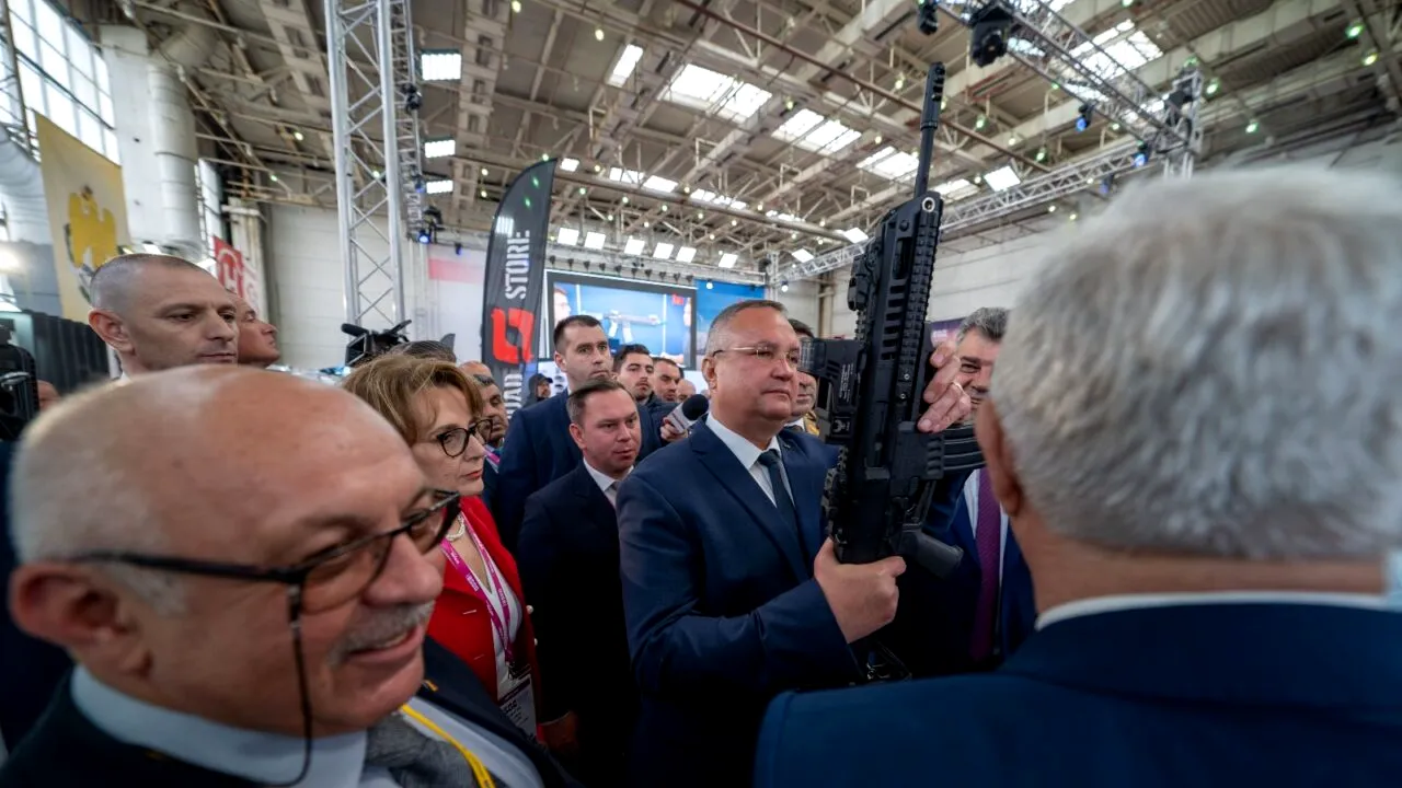 Nicolae Ciucă, FOTO cu pușca în mână: ,,România NU poate fi intimidată de nimeni, având umbrela de securitate a NATO