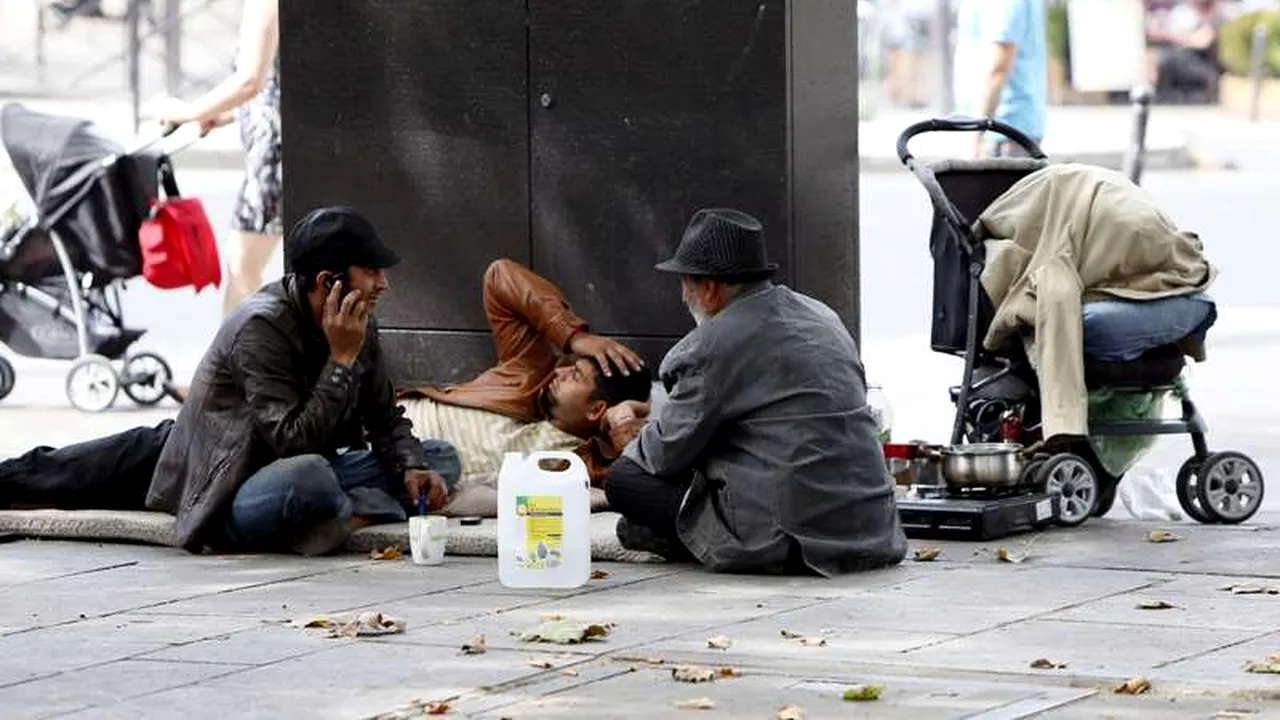 Guvernul francez A ANULAT TAXA care limita accesul romilor pe piața muncii