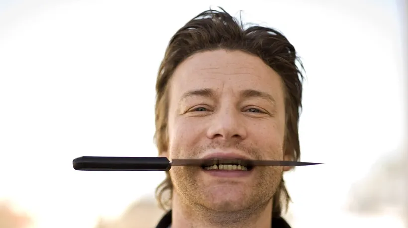 Jamie Oliver, în război cu producătorii de alimente și băuturi nesănătoase. Bucătarul-vedetă promovează o „taxă pe zahăr
