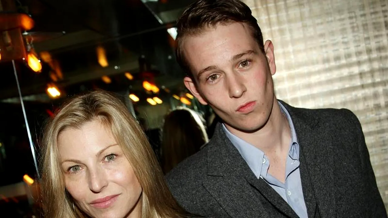 Fiul jucătorului de tenis John McEnroe, arestat pentru posesie de droguri