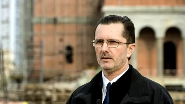 Vasile Bănescu intervine în războiul din justiție. Controversatul membru al CNA acuză oponenții anchetei Recorder că denigrează „un demers etic” și îi face „mercenari ai cauzelor străine intereselor țării”