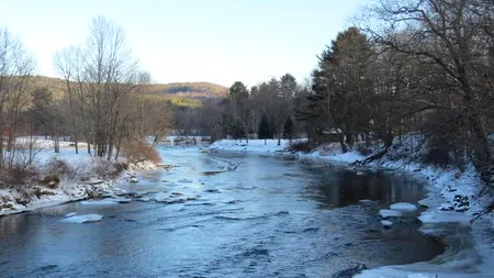 VREMEA. Cod galben de inundații în 12 județe