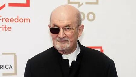 Salman Rushdie își va lansa în noiembrie primul volum de ficțiune după tentativa de asasinat pe care a suferit-o