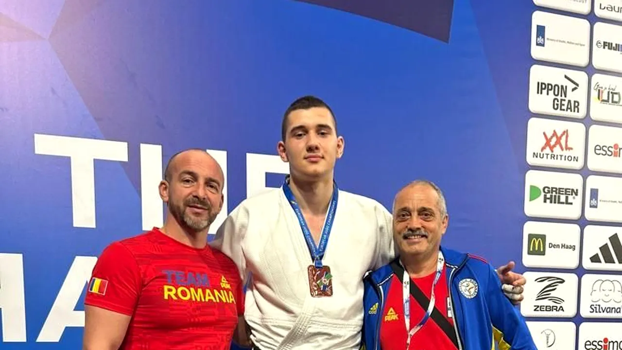 El este pianistul de pe TATAMI! „Găsesc liniștea în el, e ca o terapie, este relaxant”