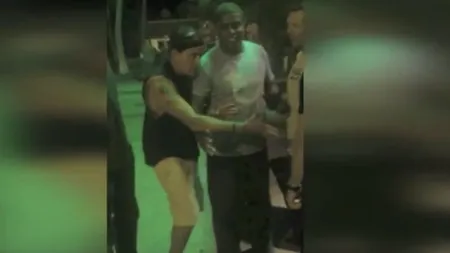 Charlie Sheen a fost dat afară dintr-un bar irlandez, după ce s-a certat cu un muzician. Ce l-a deranjat pe actor