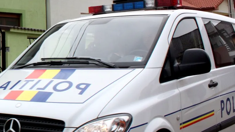 Doi copii care au spart 30 de autoturisme într-o noapte, prinși de polițiști