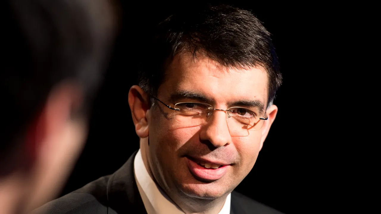 Robert Cazanciuc măsoară șansele României de a intra în Schengen în 2014. Cum va arăta noul raport pe Justiție. INTERVIU LA 