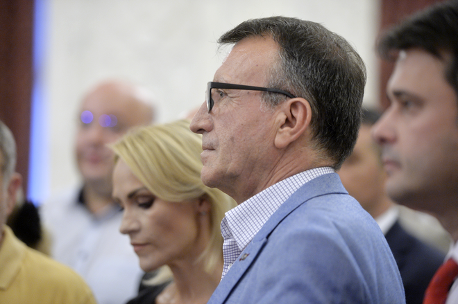 Gabriela Firea și Paul Stănescu, loiali partidului și președintelui său