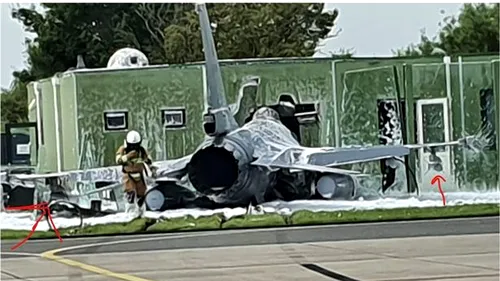 Un avion belgian de tip F-16 a intrat într-o clădire la decolare. Pilotul s-a catapultat