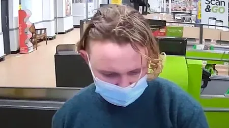 Un tânăr englez și-a ucis colegul de apartament cu 37 de lovituri de cuțit