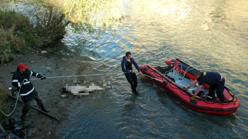 Tânăr de 19 ani, găsit mort în râul Bârlad după ce ar fi căzut cu bicicleta de pe un pod