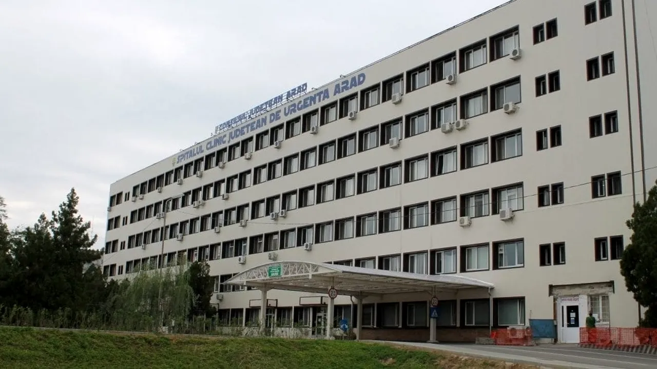 Un tânăr din Hunedoara, infectat cu COVID-19, s-a spânzurat la Spitalul Judeţean Arad