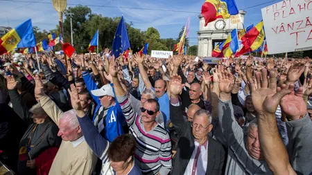 Proteste la Chișinău. 10.000 de oameni cer anticipate