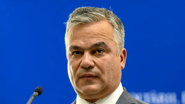 Adrian Veștea: „Până la sfârșitul săptămânii vom avea un Guvern. Nu voi uza de termenul de 10 zile prevăzut de Constituție”