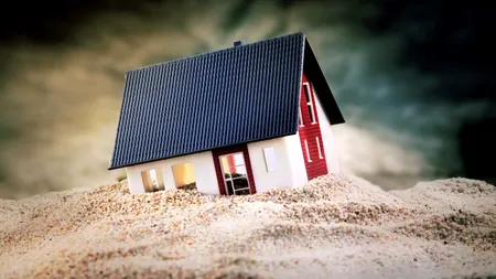 Cartierul bucureștean care se scufundă la propriu. Riscul de tasare a terenului în Capitală este ridicat. Ce se întâmplă cu stabilitatea Centralei Nucleare de la Cernavodă