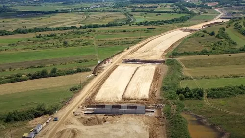 Ministrul Transporturilor: Lucrările la lotul 5 de pe autostrada Pitești - Sibiu încep pe 1 septembrie