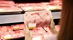 Alertă sanitară în UE, în urma tratatului comercial cu Mercosur. Circa 80% din primul lot de pui brazilian este contaminat cu Salmonella