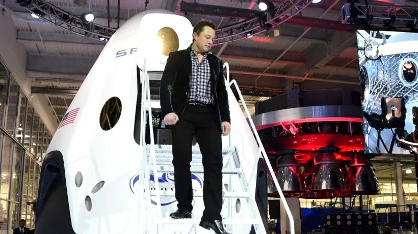 Miliardarul Elon Musk: Inteligența artificială este mai periculoasă decât bombele nucleare