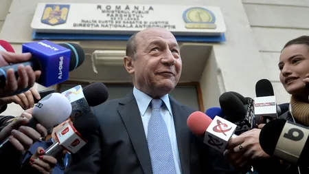 Băsescu, despre Rareș Bogdan: Calitatea de a da din GURĂ o are/ Referitor la fuziunea PNL-PACT: Liberalii să aibă grijă ce și-au băgat în partid