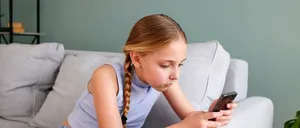 DEPENDENȚA de social media la copii și adolescenți poate duce la modificări cerebrale și probleme de sănătate mintală