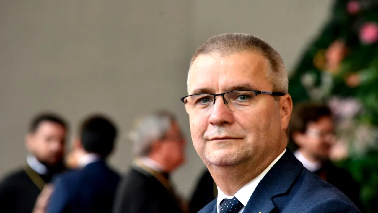Ministrul delegat pentru Învățământul preuniversitar atrage atenția asupra importanței campaniilor de prevenție în ceea ce privește violența și consumul de stupefiante în școli