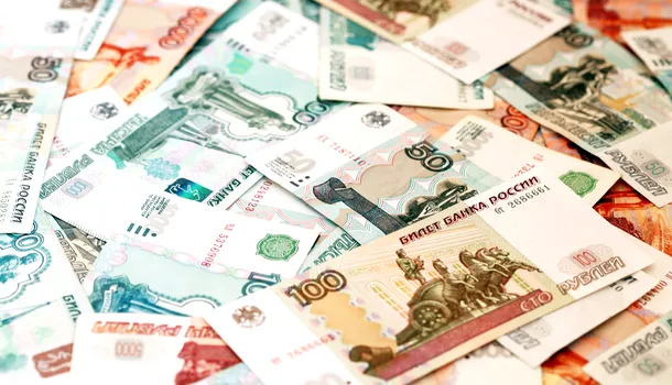 Banca Centrală a Rusiei MAJOREAZĂ dobânzile la 12% pentru a susține rubla afectată de sancțiuni