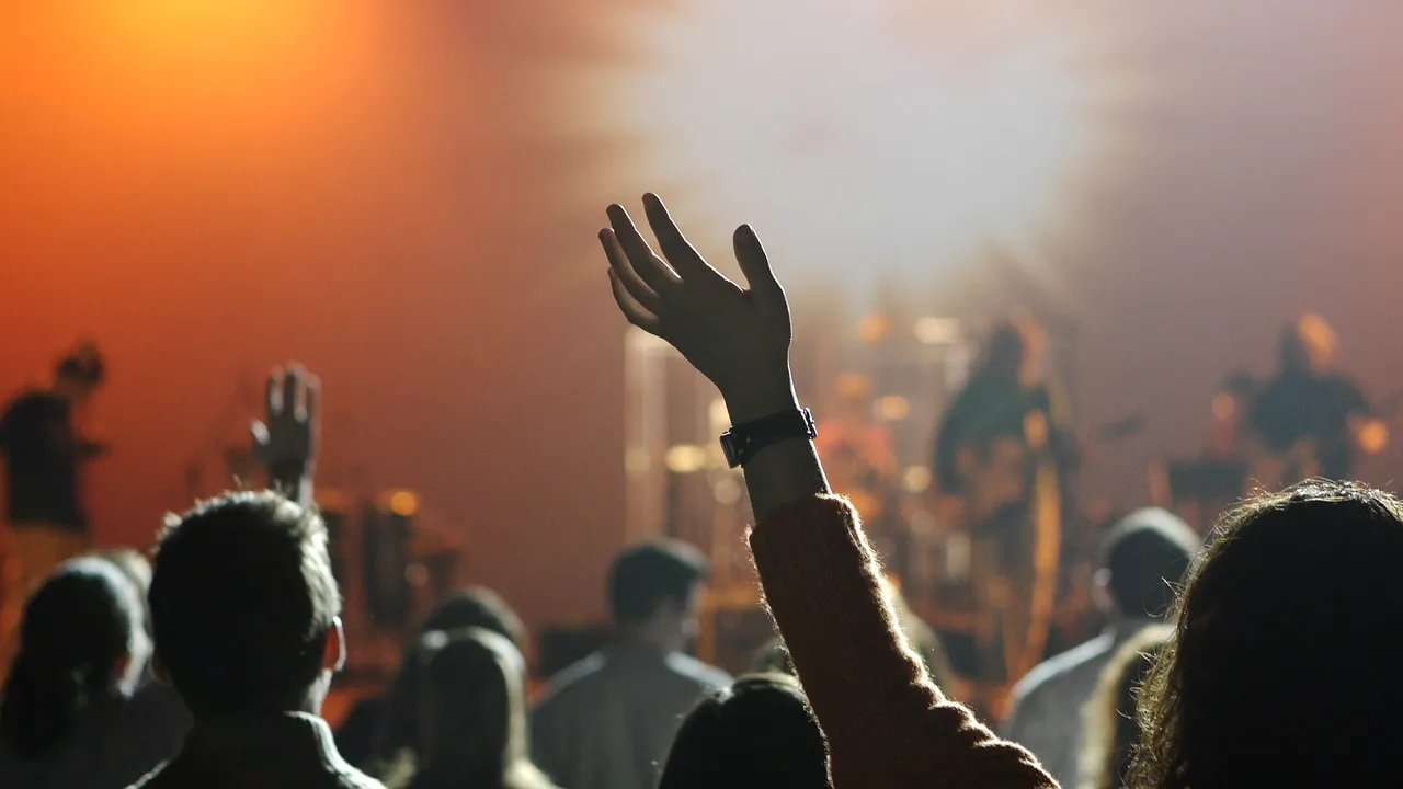 Festival rock, anulat în urma incendiului de la clubul Colectiv