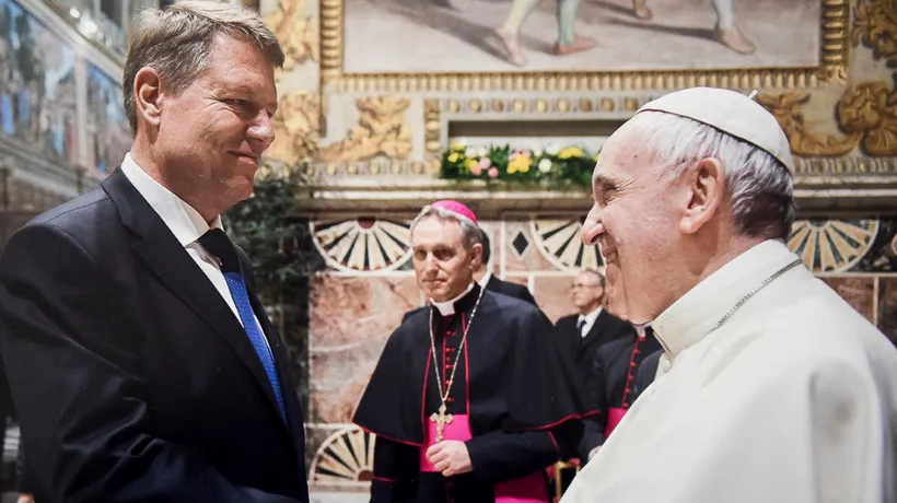 Klaus Iohannis l-a invitat, din nou, pe Papa Francisc în România. Ce a răspuns Suveranul Pontif