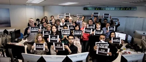 „JE SUIS CHARLIE. Răspunsul impresionant al jurnaliștilor după atentatul de la Charlie Hebdo. Fotografii din marile redacții
