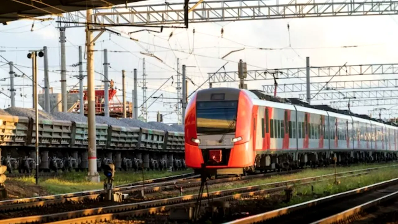 Un turist german a murit ELECTROCUTAT, la Arad, după ce s-a urcat pe un vagon de tren ca să facă poze