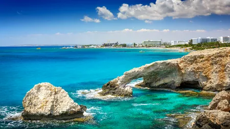 Reguli de circulație în CIPRU. Cum poți evita amenzile sau accidentele