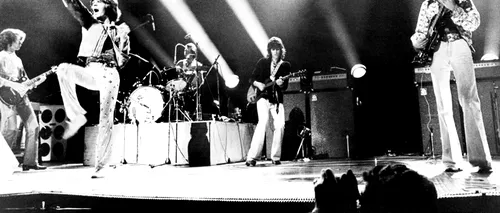 Primul concert Rolling Stones. Membrii trupei dădeau pe gât pahare de scotch și coniac în timp ce cântau pentru a se rexala