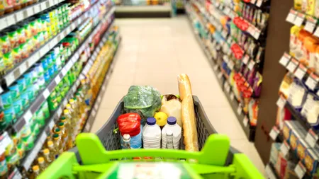 Greșeala pe care o faci atunci când mergi la supermarket. Ajungi să plătești mai mult decât necesar
