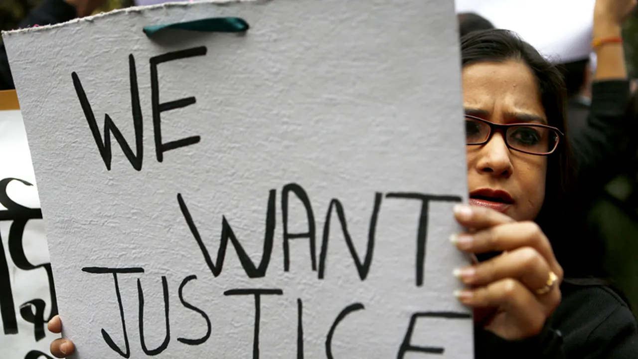 Noi informații apar în cazul violului care a scandalizat India. Mărturia prietenului victimei