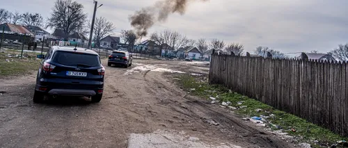 Câțiva săteni din Dolj au dat foc la deșeuri chiar în timpul vizitei ministrului Mediului, Tánczos Barna